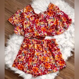 💥MOVING SALE | SHEIN multicolored floral two piece set